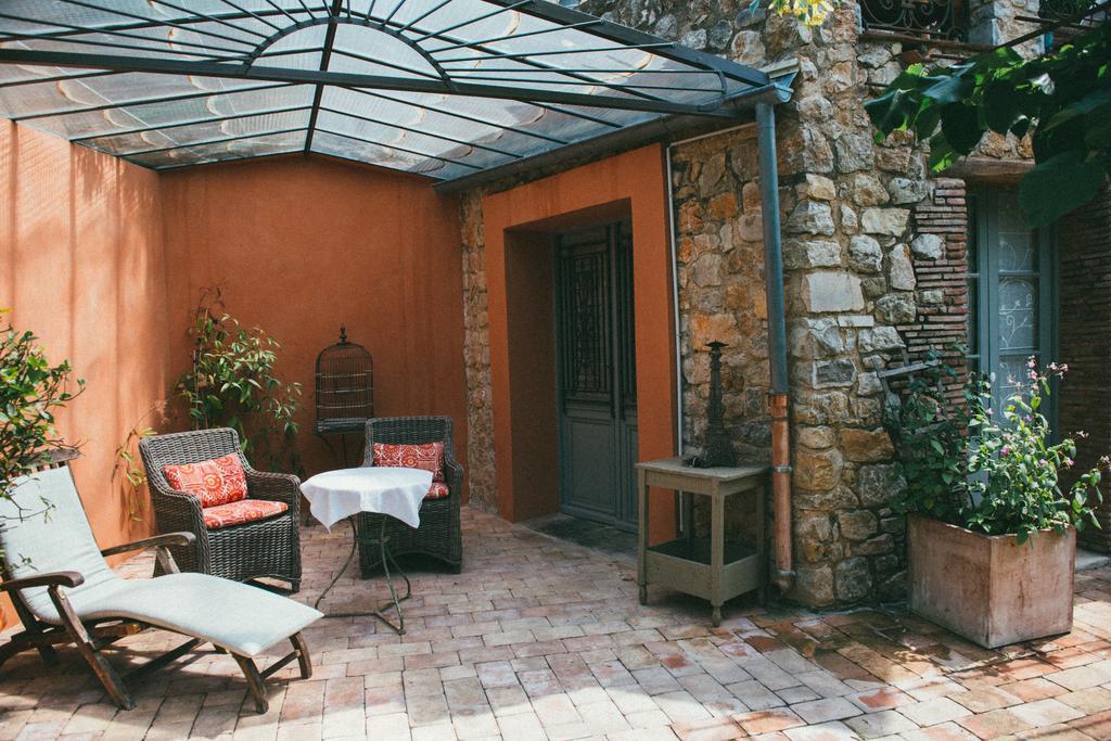 Couette-café Les Rosées Mougins