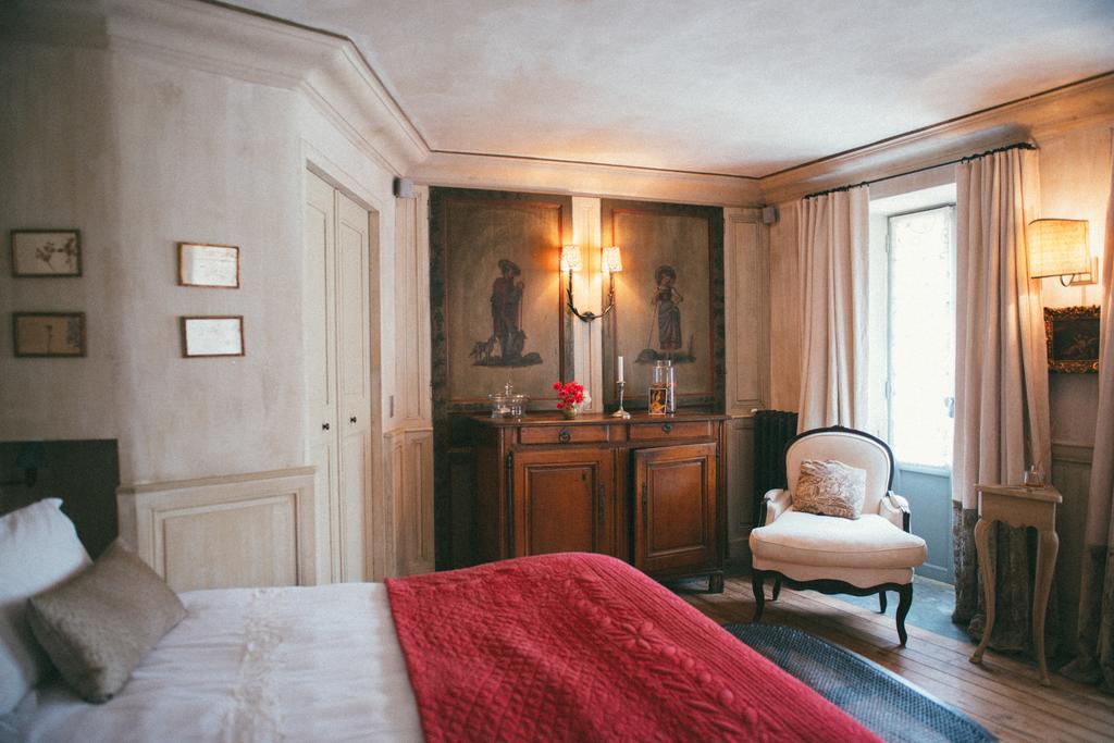 Couette-café Les Rosées 4*