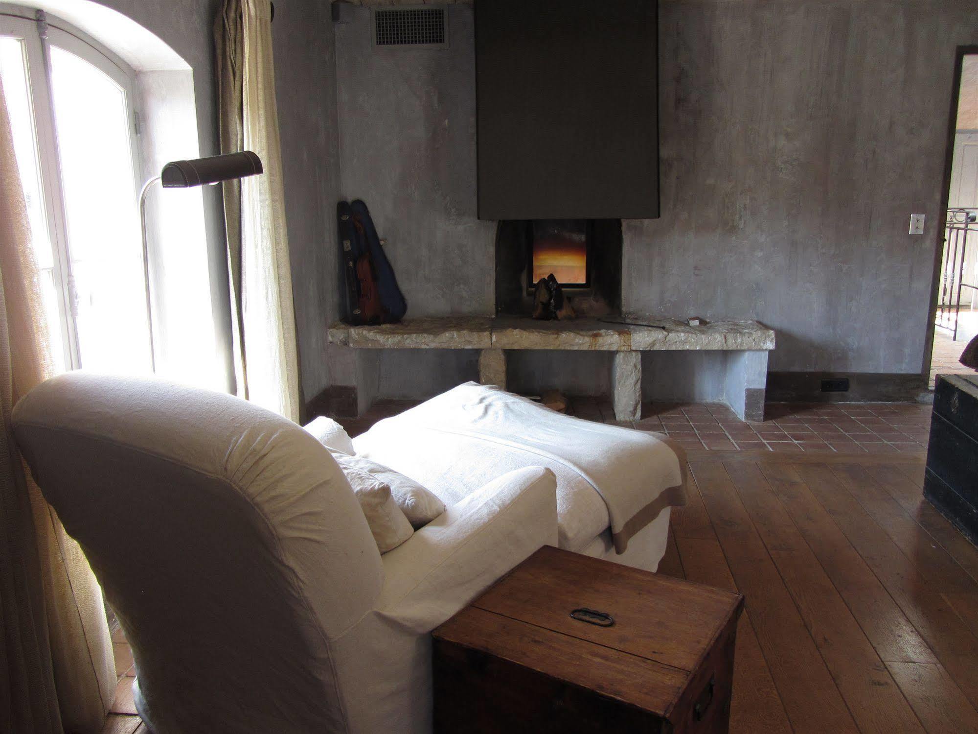 Bed & Breakfast Les Rosees Mougins